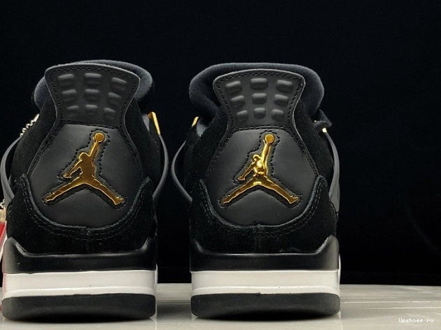 308497-032 Jordan  Royalty Retro 4 0417